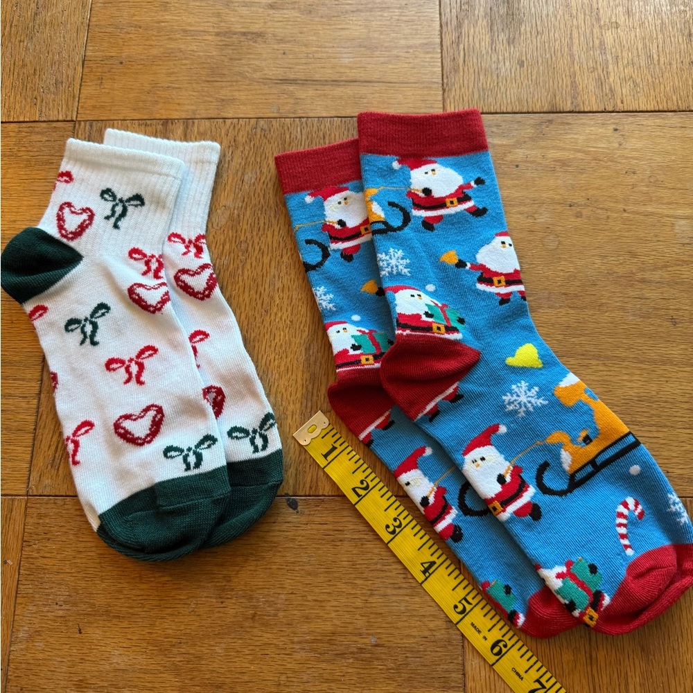 Festive Holiday Socks Set - Green, White, Blue, Red